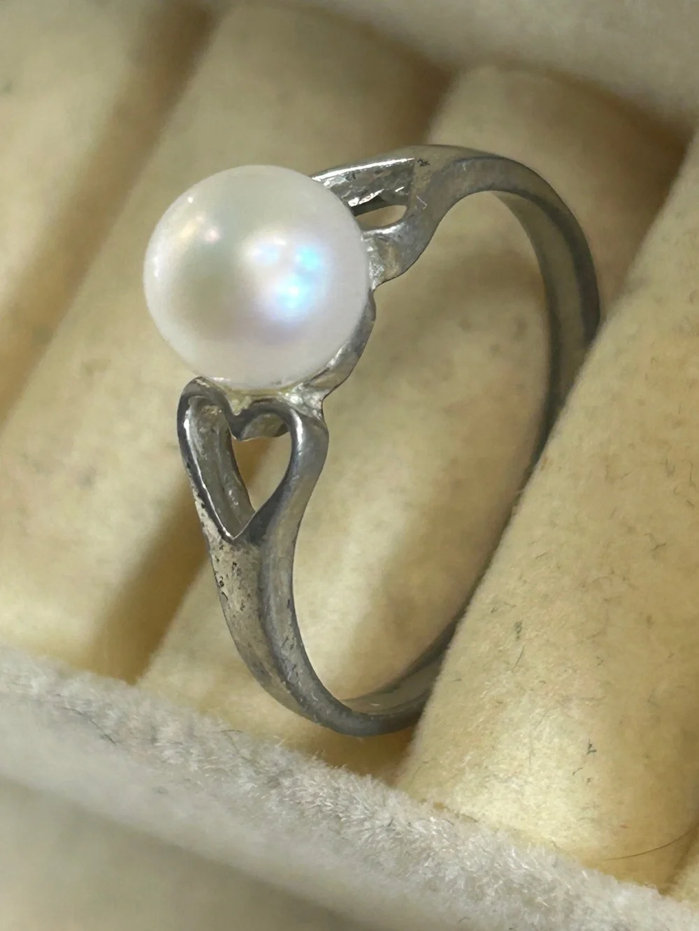 Pearl Heart Accent Ring - White Pearl on Silver-Tone Band